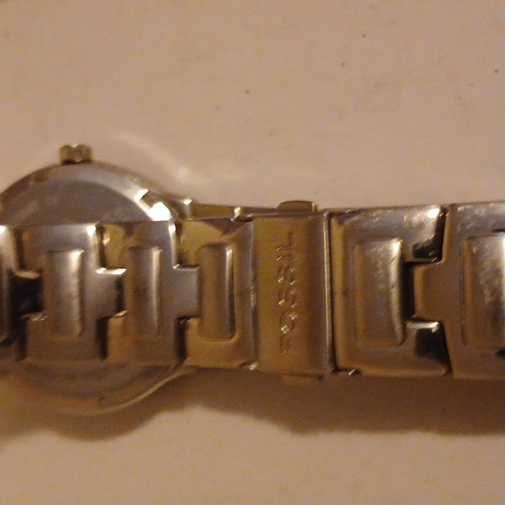 Watch - Picture 4 of 4